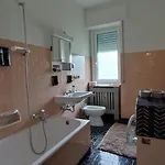 Express Comfort 2p Rum i privatbostad Tirano